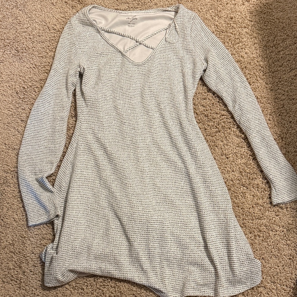 Elegant Gray Long Sleeve Dress